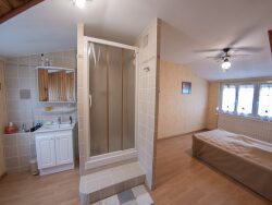 chambre-3-salle-d-eau-privative