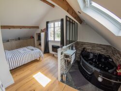 chambre-3-avec-baignoire-etage