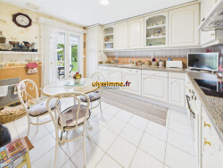 cuisine-amenagee-et-equipee