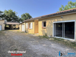 maison-vide---espace-piscine
