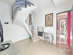 le-garage-et-la-terrasse-couverte-