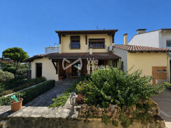 facade--arriere-maison-cote-jardin