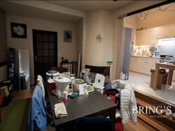 comble-acces-via-porte-d-entree-separee-