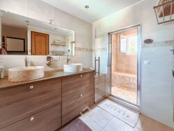 chambre---maison-t5---la-valette-83160