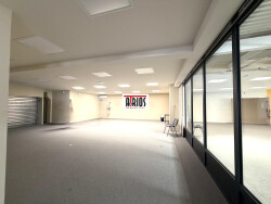 rplus1--wc-bureaux-a-gauche