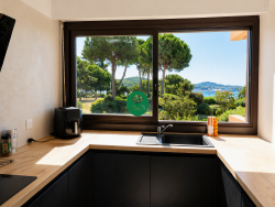 cuisine-equipee-appartement-vue-merjpg