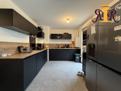 grande-chambre-parentale-lumineuse