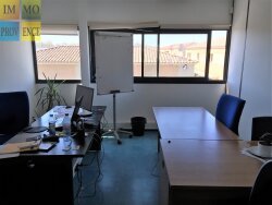 photo1
