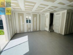 photo1