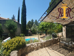 terrasse-sous-pergola-02