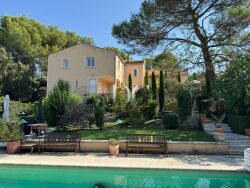 somptueuse-piscine-