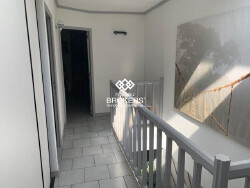 chambre-rplus2-vue-colline