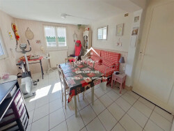 garage-carrelee-et-porte-motorisee-