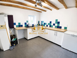 couloir-desevant-les-chambres-