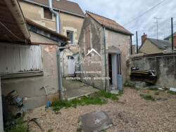 maison-en-fond-de-coure