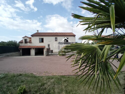 vue-arriere-avec-la-terrasse-