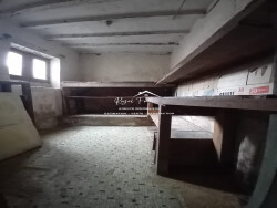 local-commercial-avec-vitrine-cote-rue-