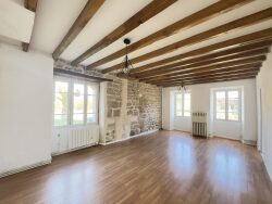 cuisine-avec-montee-d-escalier