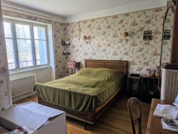 chambre-avec-parquet-et-placard