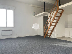 salle-de-bains-carrelage-moquette