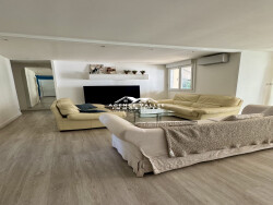 cuisine-equipee-20-m2-acces-terrasse-est