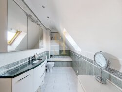 photo1