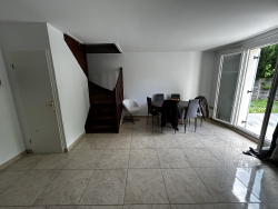 photo1