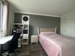 photo1