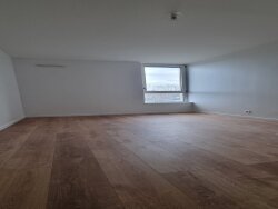 photo1