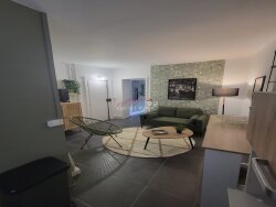 photo1