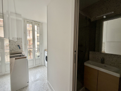 photo1