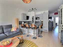 photo1