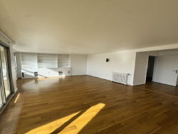 photo1