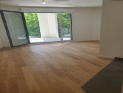 photo1