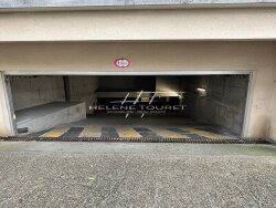 photo1