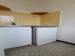 photo1