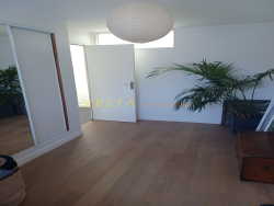 photo1