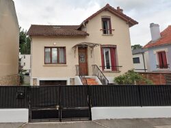 1-chambre-a-l-etage-avec-dressing-