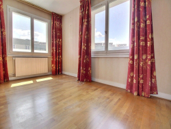 photo1