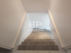 deux-salle-de-bain-baignoire-et-douche