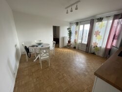photo1