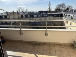 photo1