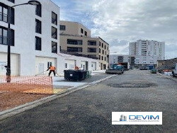 facade-cote-place-commerce-3