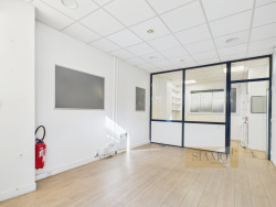 bureau-du-fond