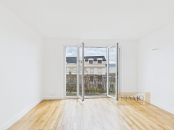 vue-du-sejour-sur-le-balcon-plein-sud