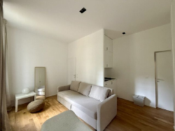 photo1