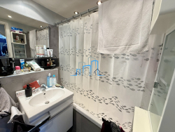 photo1