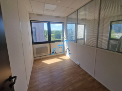 photo1