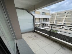 photo1