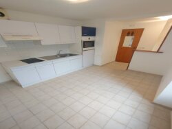 photo1